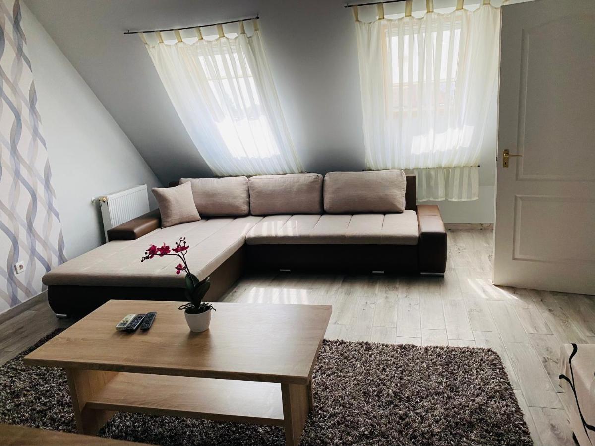 ハイデゥソボスローTamara Apartmanアパートメント エクステリア 写真